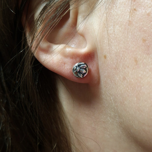 Silver bee studs